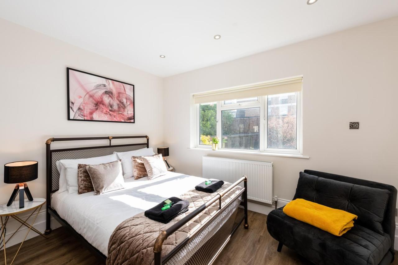 3 Bedroom Garden Apartment Opposite The Beach Brighton Exterior photo